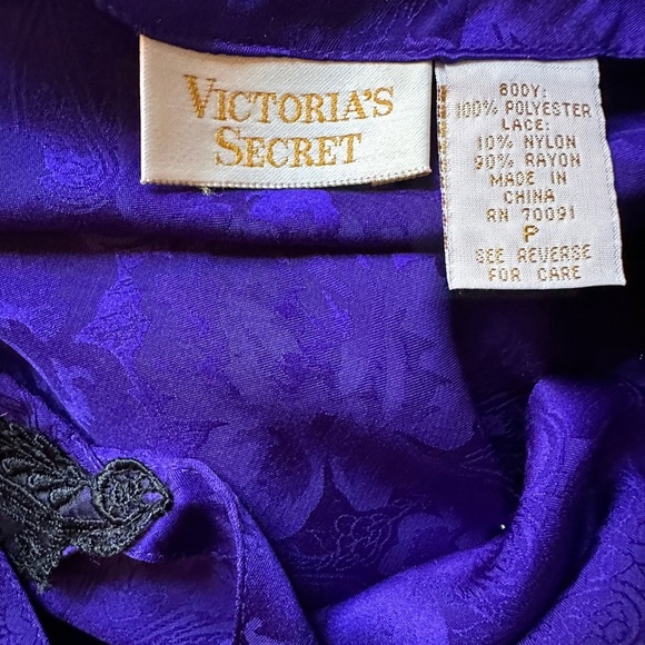 Vintage 2-piece Victoria Secret Lingerie Slip & Robe 🤩 - Picture 9 of 13
